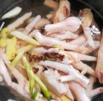 泡椒鸡爪的制作方法家用