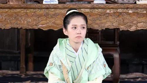 女扮男装的电视剧