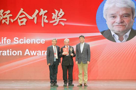 谈家桢生命科学奖第十六届颁奖典礼举行 诺贝尔奖获得者保罗.纳斯荣获生命科学国际合作奖