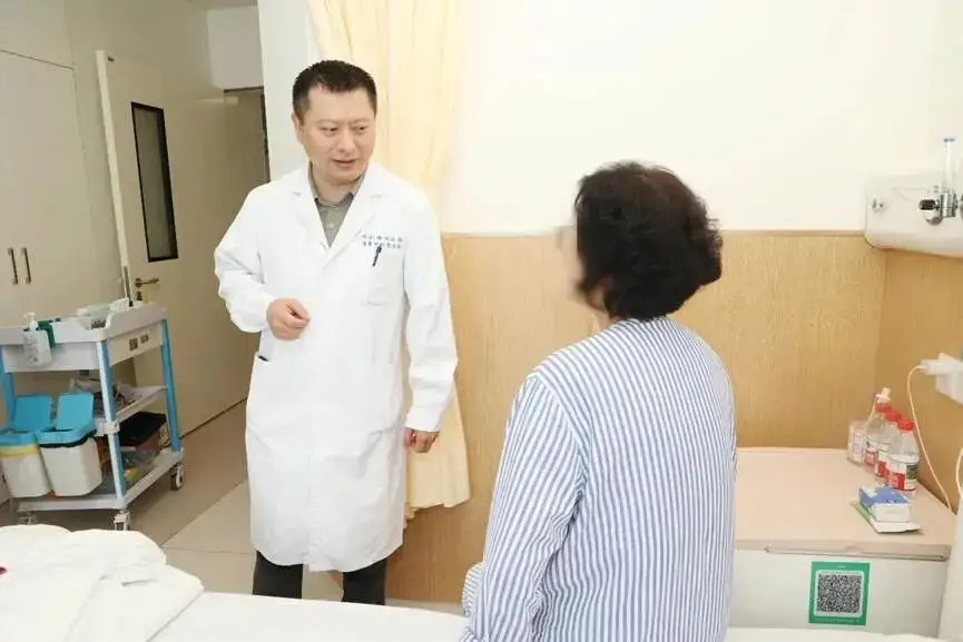 阿尔茨海默病患者福音!卫材中国仑卡奈单抗皮下全自动注射笔在博鳌乐城开具首张处方