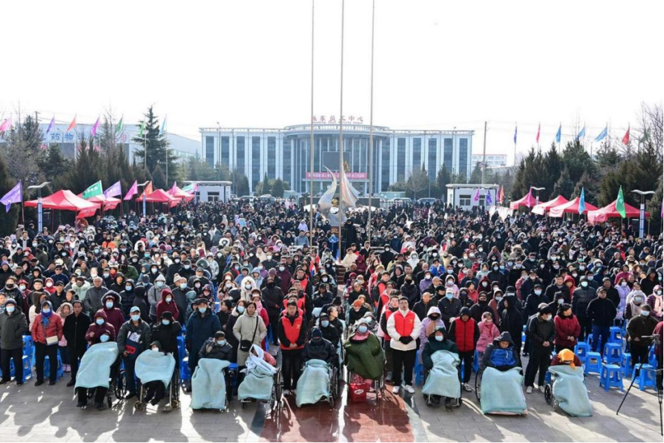 振东“冬助日”：用爱心点燃希望，让温暖驱散寒冬