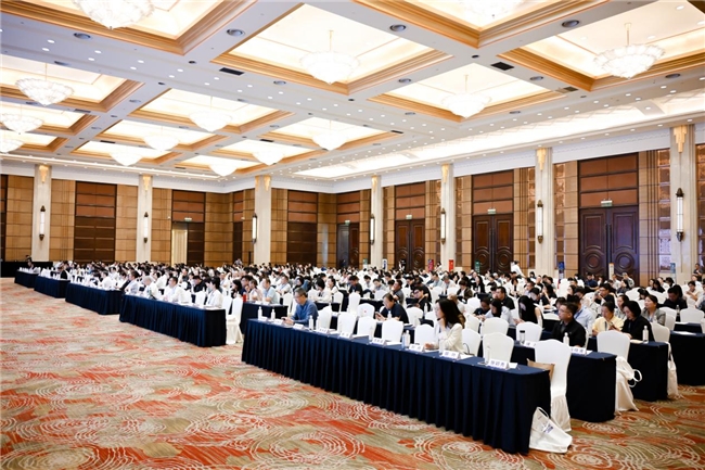 易得康亮相第九届养老行业陆家嘴峰会，分享居家照护数智化实践