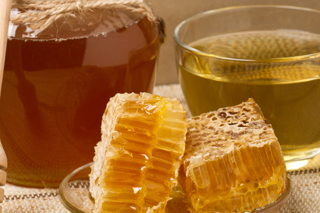 蜂蜜泡水喝有什么功效和作用